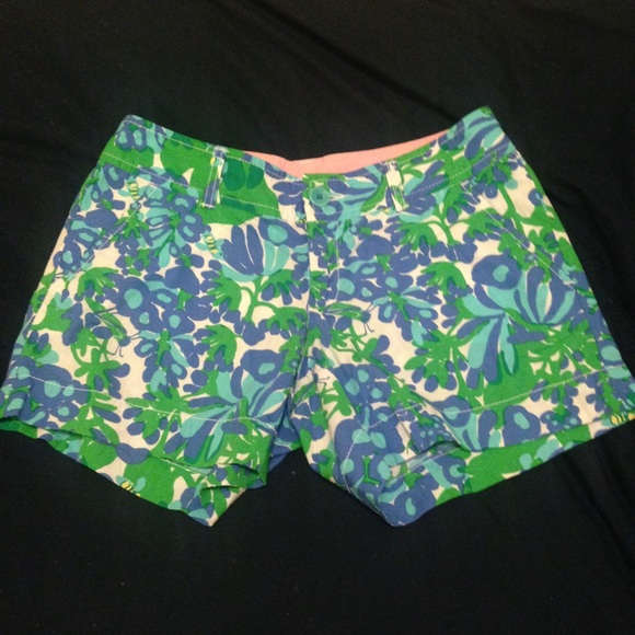 Lilly Pulitzer Shorts - Size 2
