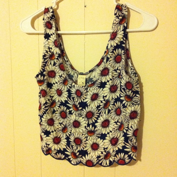NWT floral crop top from PacSun