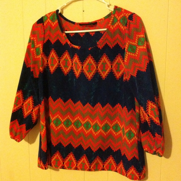 Colorful pattern boutique 3/4 sleeve top