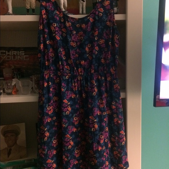 Cute Spring/Summer Floral Dress!