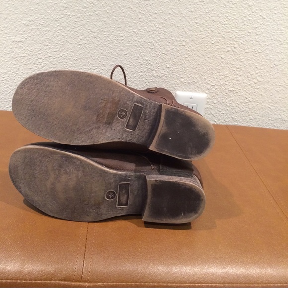 Womens brown army boots. - Picture 3 of 4