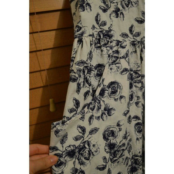 🚫 SOLD 🚫 - Picture 2 of 4