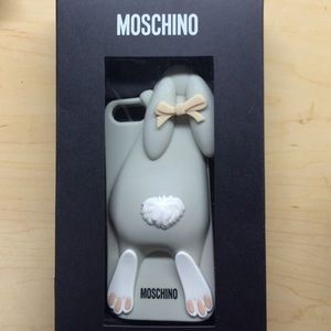 Moschino grey rabbit IPhone 5/5s case.
