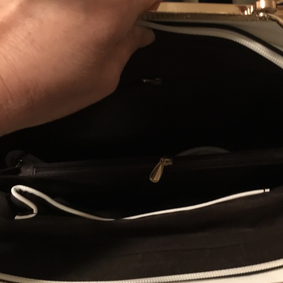 Purse H is 10"W is 15" - Picture 2 of 3