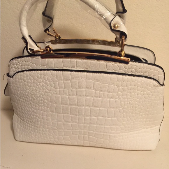 Purse H is 10"W is 15" - Picture 3 of 3