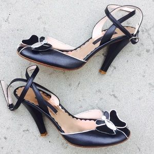 Marc Jacobs Black Leather Ankle Strap Peeptoe Heel