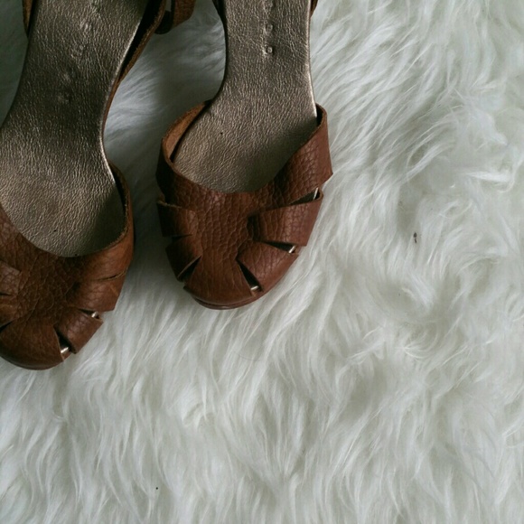 Handmade One of kind Leather Heels - Picture 3 of 6