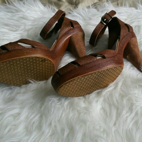 Handmade One of kind Leather Heels - Picture 4 of 6