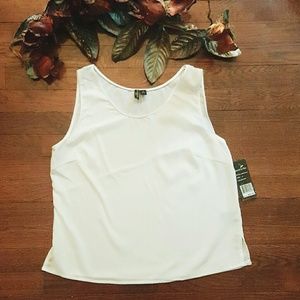 Back to basics: white sheet blouse