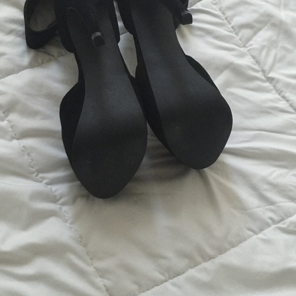 Steve Madden black ankle cuff stiletto - Picture 4 of 4