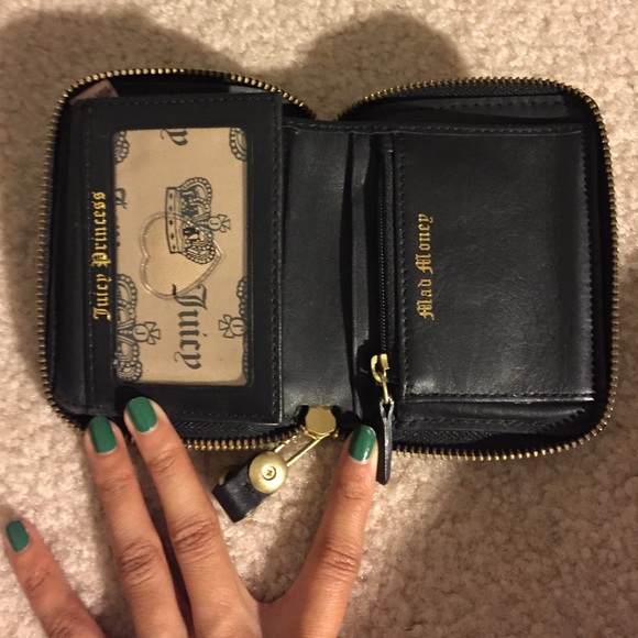 Juicy Couture Wallet - Picture 2 of 4