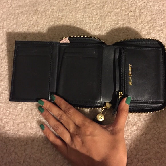 Juicy Couture Wallet - Picture 3 of 4