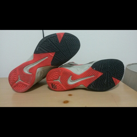Lebron's - Picture 3 of 3