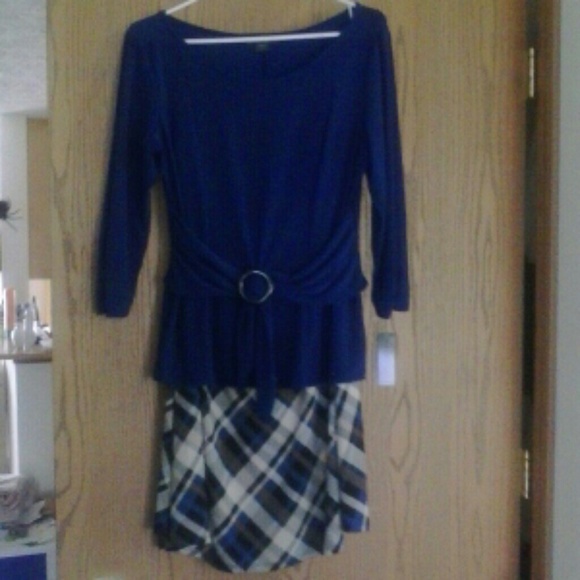 2 pc outfit shirt & skirt - Picture 3 of 3