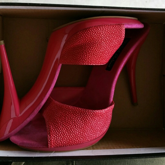 Women's designer shoe