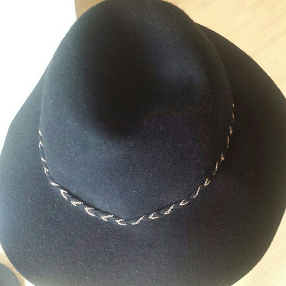 Black Hat - Picture 3 of 4
