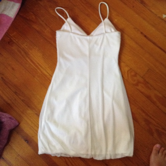 White summer dress! - Picture 2 of 2