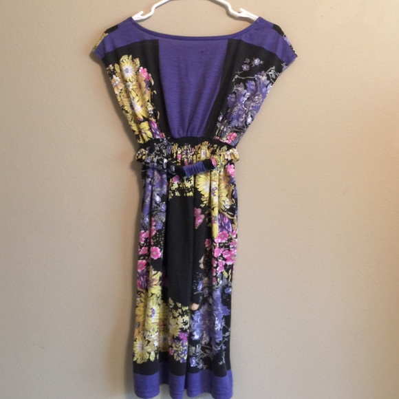 Dress - Picture 4 of 4