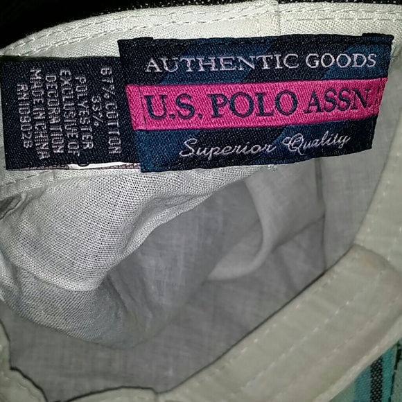 Hat - Picture 3 of 4