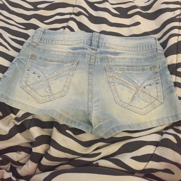 shorts ( WILLING TO BUNDLE ) - Picture 2 of 3