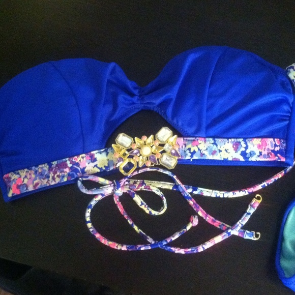 VS SWIM - Picture 1 of 4