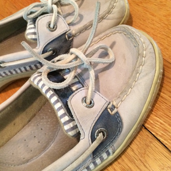 Sperries - Picture 2 of 4
