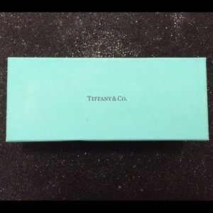 Price dropped just for today 🎊 Tiffany & Co. Box