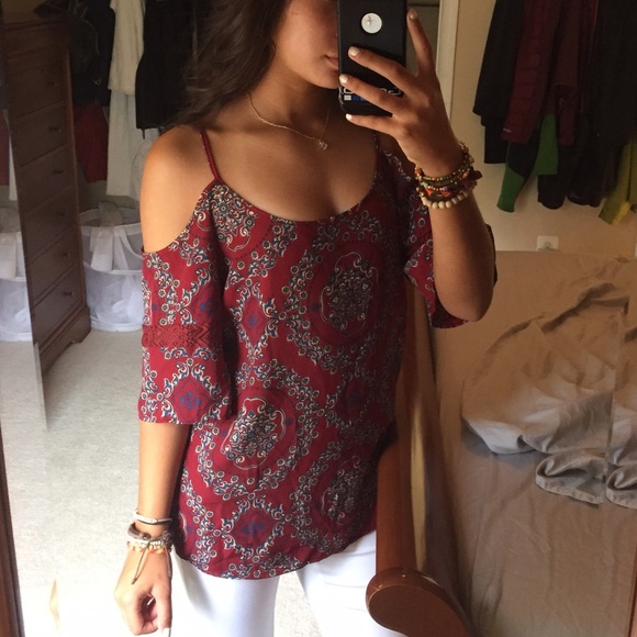 Wet Seal burgundy top