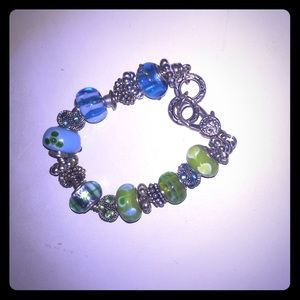 Blue and green troll beads bracelet