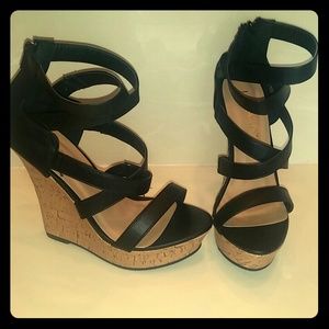 Size 8 black strappy wedges