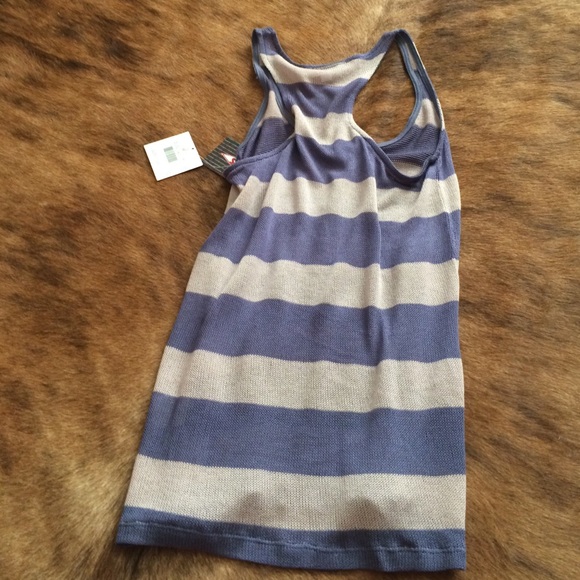 NWT Volcom Tank - Picture 3 of 3