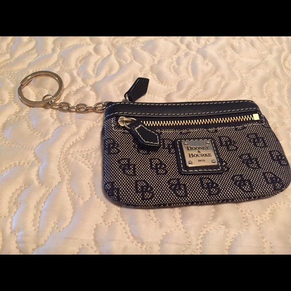 Dooney & Bourke