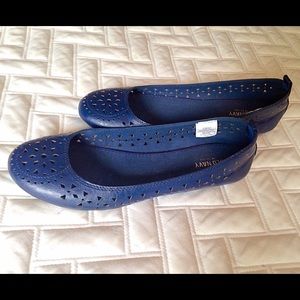 Old Navy- Navy Flats