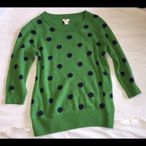 Quarter sleeve polka dot sweater