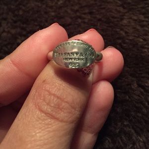 Oval "Return to Tiffanys" ring