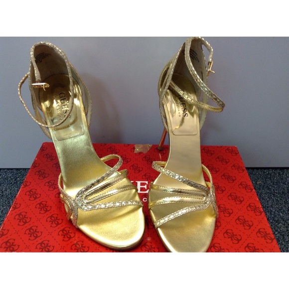 GUESS- Gold Heels - Picture 1 of 3