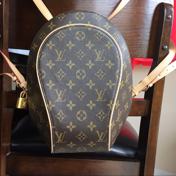SOLD Louis vuitton bag