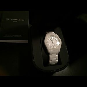 Emporia Armani white ceramic women's watch