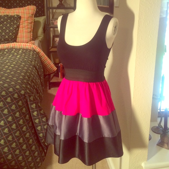 Pink, gray & black dress Size M