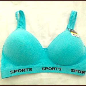 Six pack of supportive sports bras size 38D