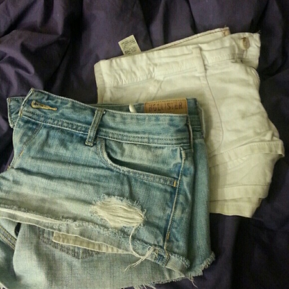 BUNDLE! RESERVED! Hollister shorts.