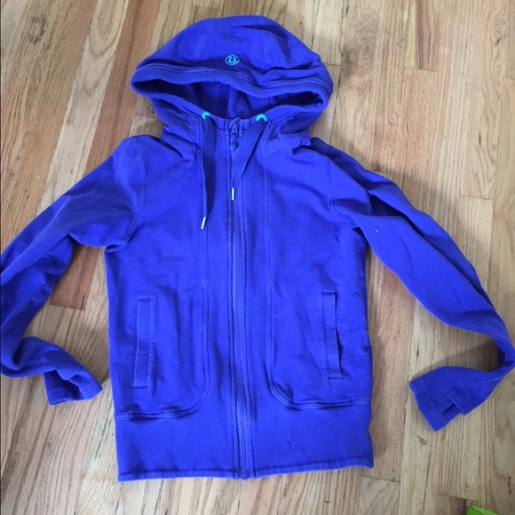 Pretty blue/teal Lululemon hoody