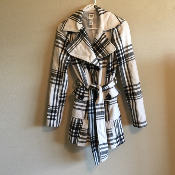 Jacket - Picture 1 of 4