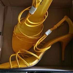 Women's designer shoe