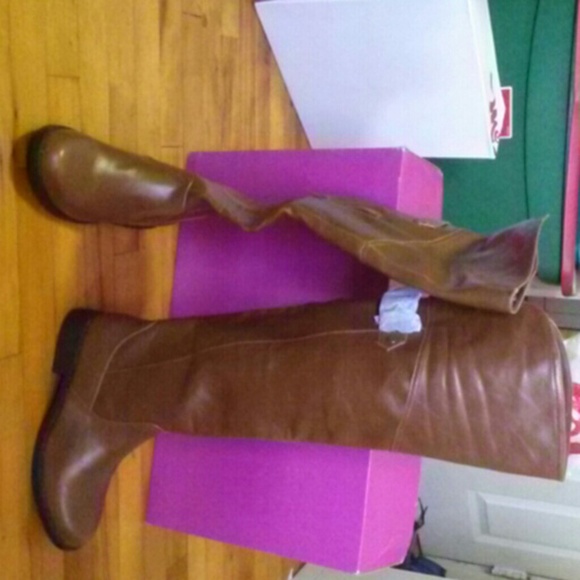 Brown boots