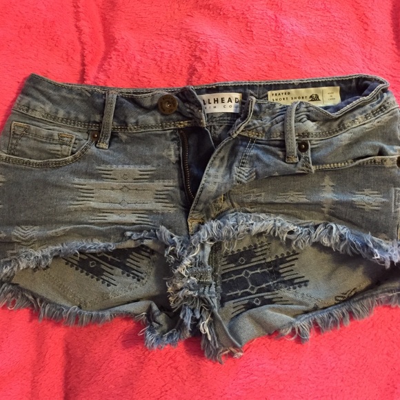 Bullhead shorts - Picture 2 of 3