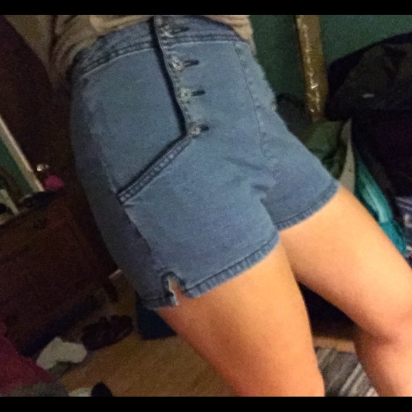 Pin-up style BDG sailor shorts - Picture 4 of 4