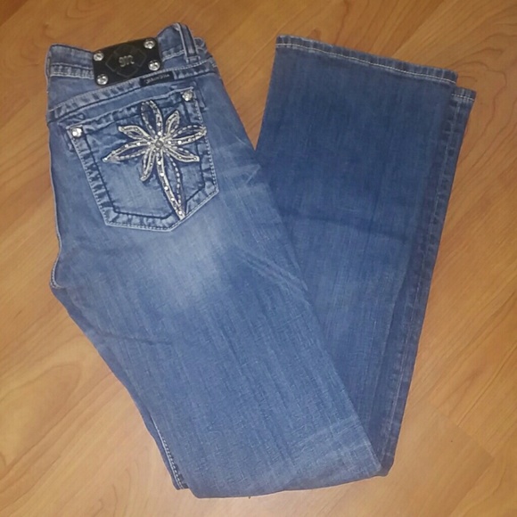 SOLD•NOT FOR SALE• Woman's Miss Me Jeans