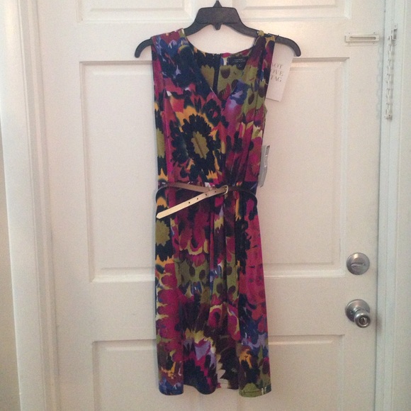 Dress - Picture 2 of 2