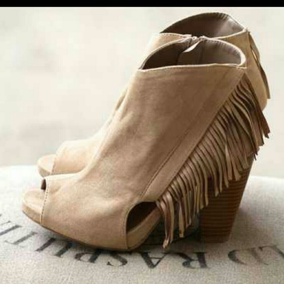 ❌SOLD❌Open Toed Booties - Picture 2 of 4